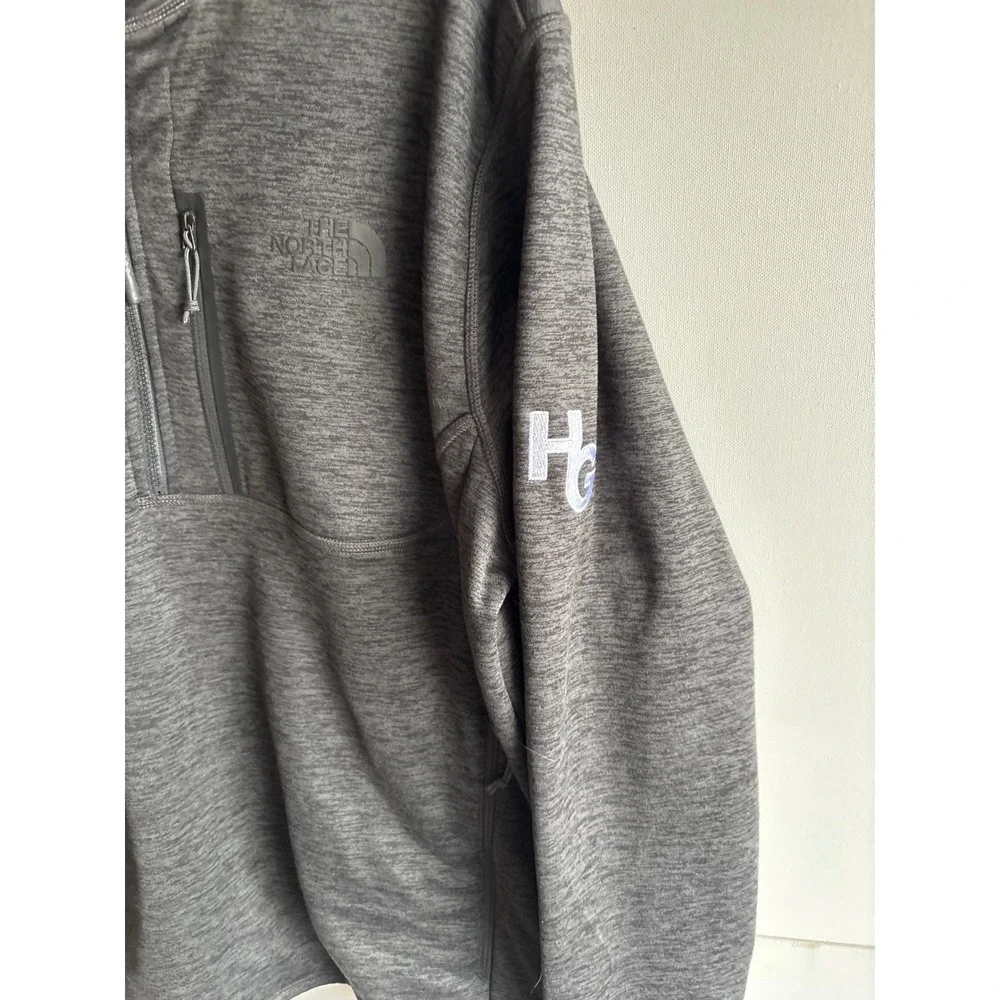 The North Face Mens Gray Pullover Fleece‎ Jacket NF0A47F7 pockets chest pocket